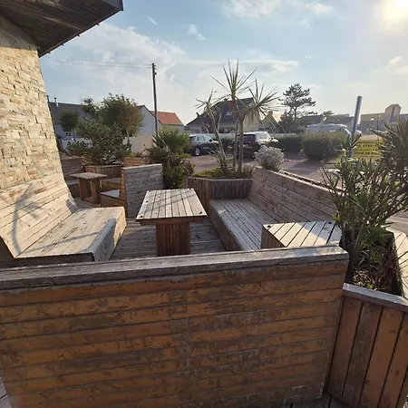 Cit'hotel La Julia 3* Агон-Кутенвиль