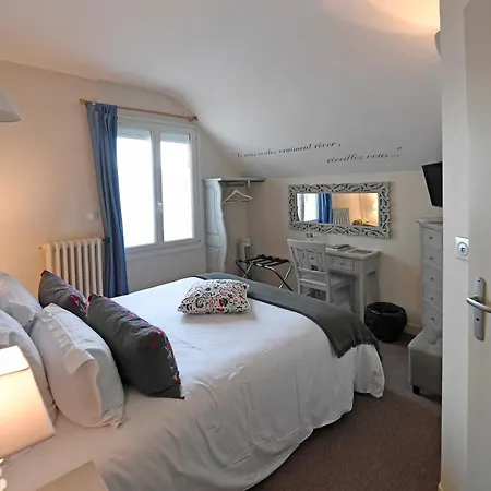 Cit'hotel La Julia Hotell