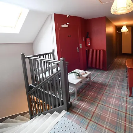 Cit'hotel La Julia Агон-Кутенвиль