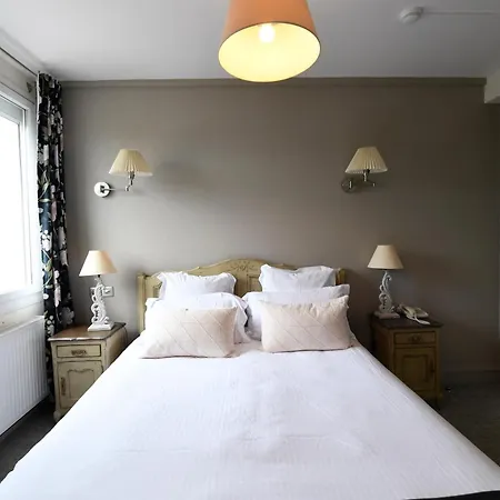 Cit'hotel La Julia 3* Агон-Кутенвиль