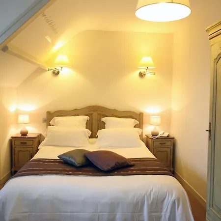 Отель Cit'hotel La Julia 3*