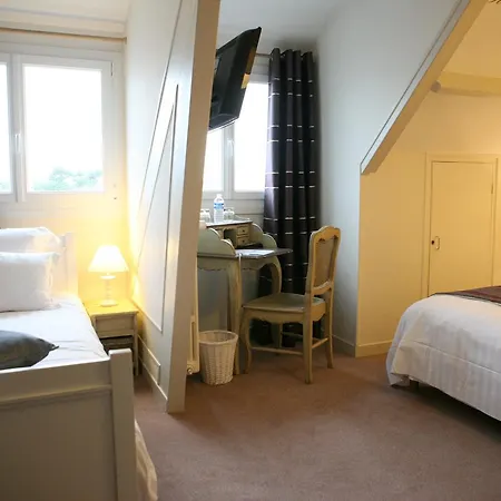 Cit'hotel La Julia Отель Агон-Кутенвиль