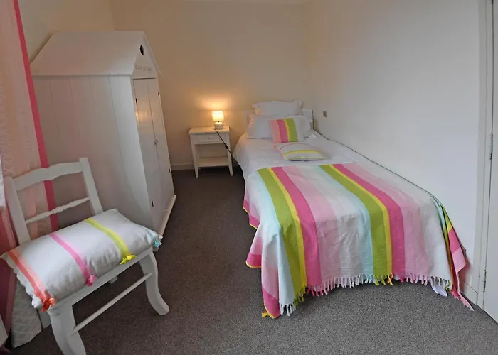 Cit'hotel La Julia Отель Агон-Кутенвиль