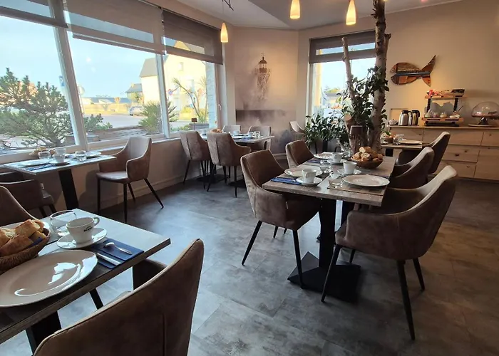 Cit'hotel La Julia Отель Агон-Кутенвиль