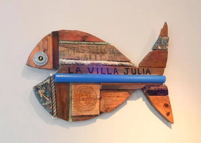 Cit'hotel La Julia Hotel