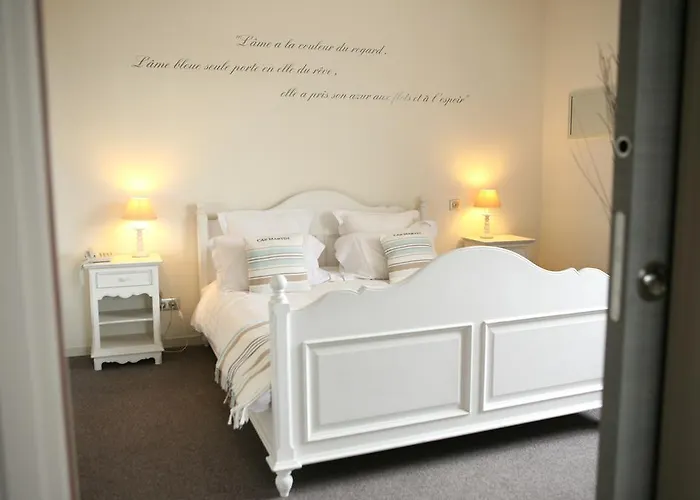 Отель Cit'hotel La Julia