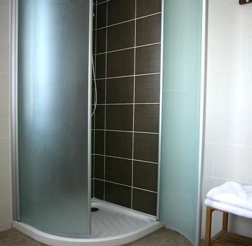 Cit'hotel La Julia Отель Агон-Кутенвиль