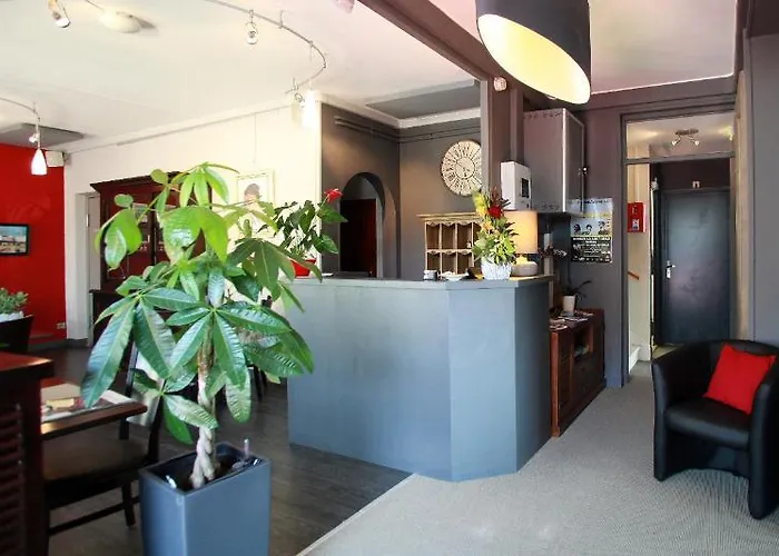 Отель Cit'hotel La Julia